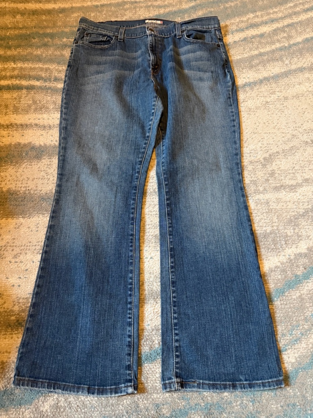 Women's size 14S Levi's 515 Bootcut Denim Jeans